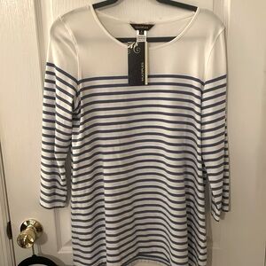 Womans blue and white boat shirt 👕